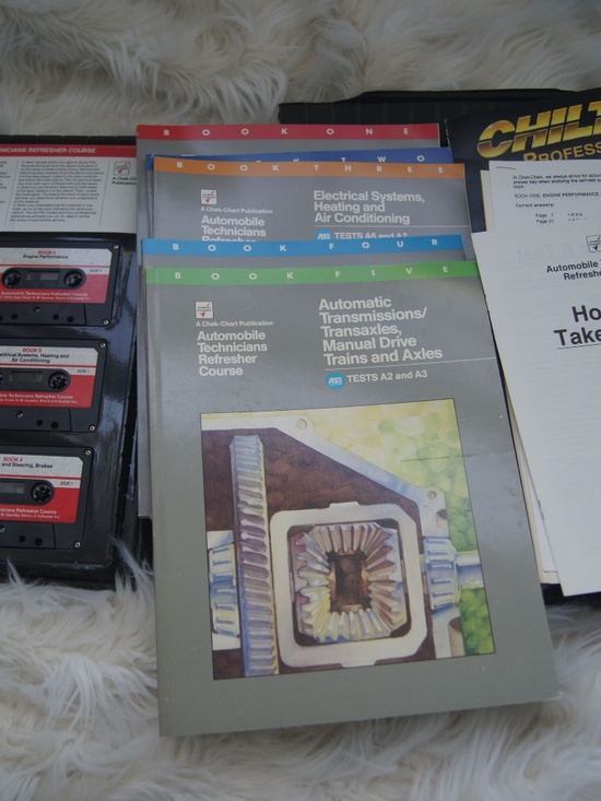 Other - Automobile Technicians Refresher Course Books & Cassettes 1988 Complete Album